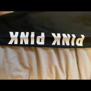 Cropped pink leggings